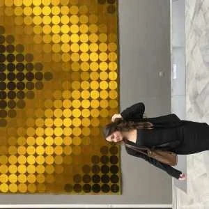 Manon, babysitter à Carros