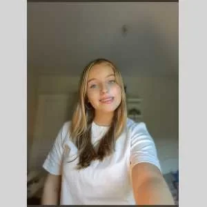 Romane, babysitter à Change