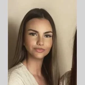 Jeanne, babysitter à Carcassonne