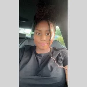 Clelie, babysitter à Arpajon