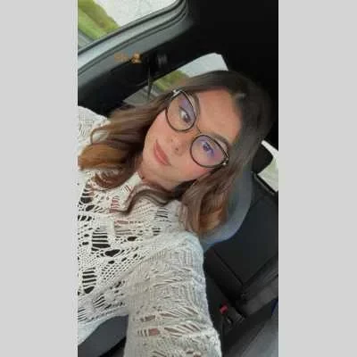 Sevda, babysitter à Saint Nazaire