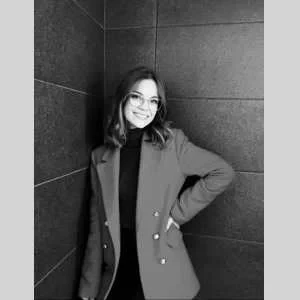 Manon, babysitter à Bonne