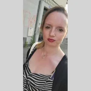 Georgia , babysitter à Rosny sous Bois