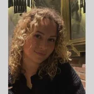 Lou, babysitter à Lille