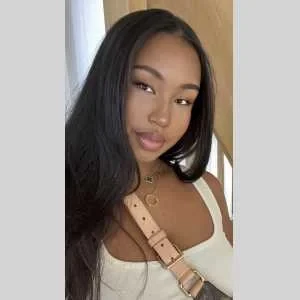 Antonnela, babysitter à Vanves