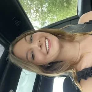 Alexia, babysitter à Bompas