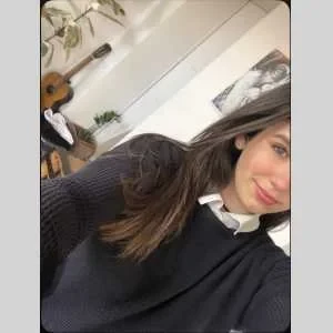 Claire, babysitter à Nimes