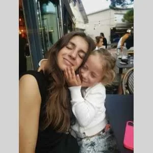 Emilie, babysitter à Saint Medard en Jalles