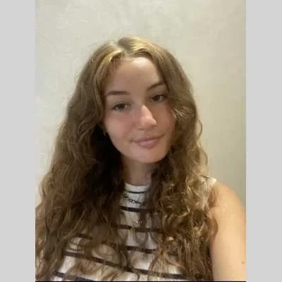 Sara, babysitter à Saint Fons