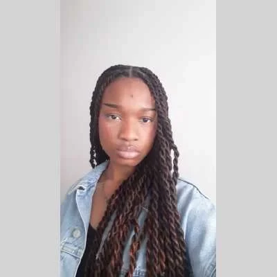 Jade, babysitter à Champagne sur Oise