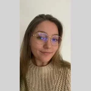 Anastasia, babysitter à Arrancourt