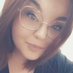 Tiffany, babysitter à Sarralbe