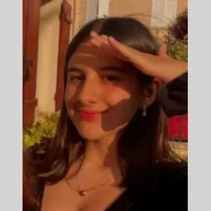 Justine, babysitter à Verneuil sur Seine