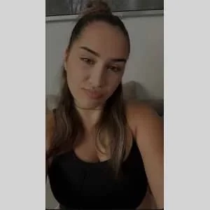 Louane, babysitter à Arbin