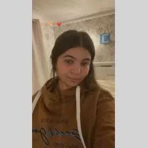 Hana, babysitter à Oyonnax