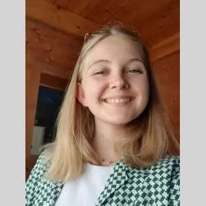 Jenna, babysitter à Pamiers