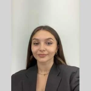 Léa, babysitter à Colombes