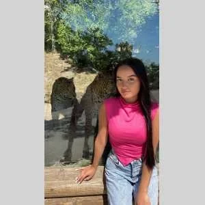 Jenny-leen , babysitter à Aix en Provence