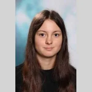 Typhaine , babysitter à Berneuil