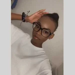 Rayane, babysitter à Rouen