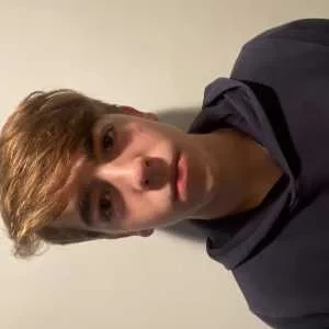 Hugo, babysitter à Acy en Multien