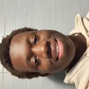 Enelson, babysitter à Sainte Foy les Lyon