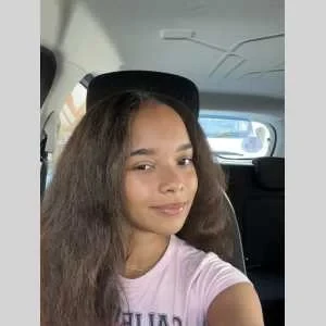 Océane , babysitter à Frejus