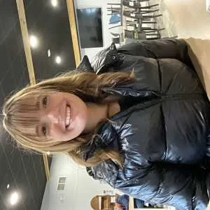 Louise, babysitter à Iffendic