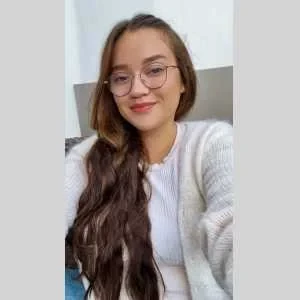 Laura, babysitter à Roquebrune Cap Martin