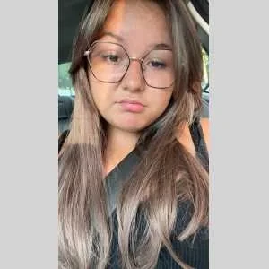 Noemie, babysitter à Bourdainville