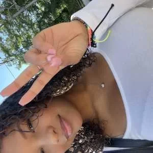 Louna, babysitter à Aubergenville