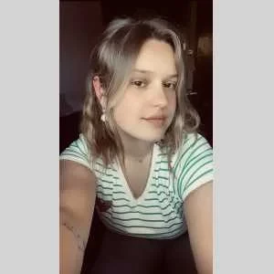 Léa, babysitter à Montbrison