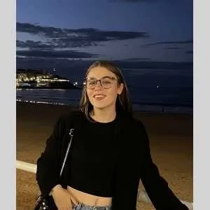 Agathe, babysitter à Mantes la Jolie