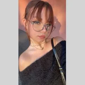 Clara , babysitter à Vesoul