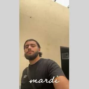 Adar, babysitter à Marseille