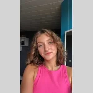 Mailys, babysitter à Bondoufle