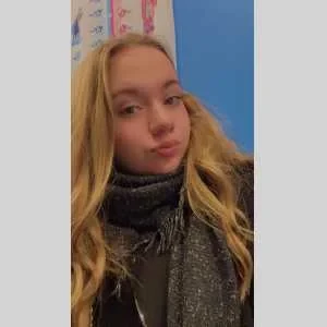 Lou-anne , babysitter à Petite Foret