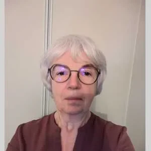 Michèle , babysitter à Tourch