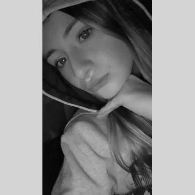 Chloé, babysitter à Les Ormes