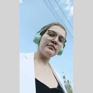 Cynthia, babysitter à Saint Mammes