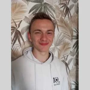 Nolan, babysitter à Treize Septiers