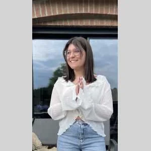 Meissane, babysitter à Lille