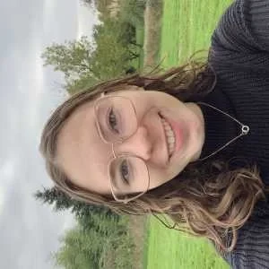 Madison, babysitter à Parennes