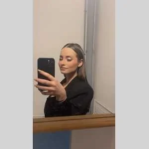 Maria, babysitter à Landas