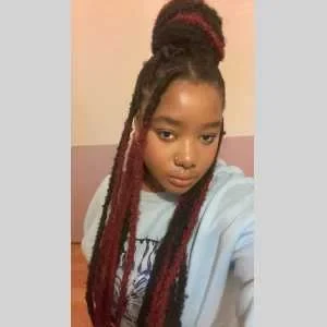 Angeline, babysitter à Roche la Moliere