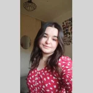 Clara, babysitter à Montreverd