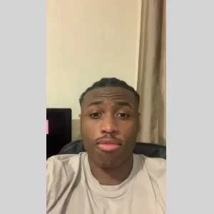 Parfait-david, babysitter à Saint Etienne