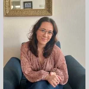 Alice, babysitter à Chatenay Malabry