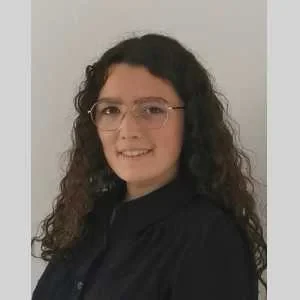 Eva, babysitter à Saint Herblain