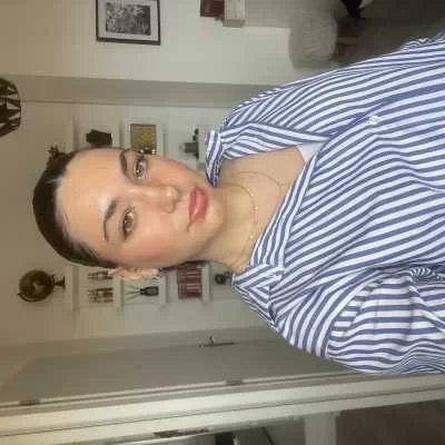 Jade, babysitter à Cerbere